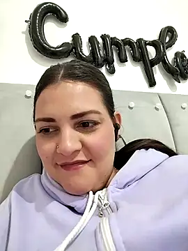 Živý XXX chat Mia_Hampton