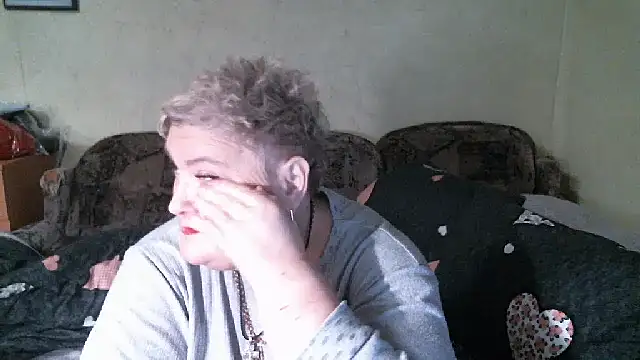 XXX chat uživo modela Lana555