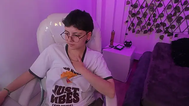 Nathaly_ds Obrolan Langsung XXX