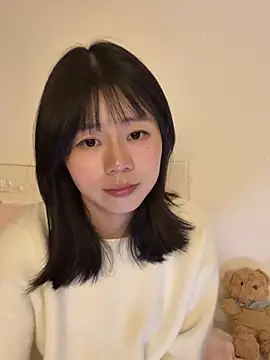 Nana-3 在線直播表演