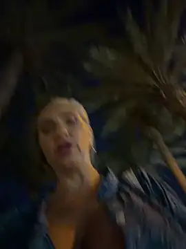 XXX chat uživo modela Alimela