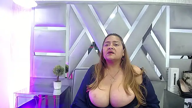 MonzerratBoyer 网络视讯表演