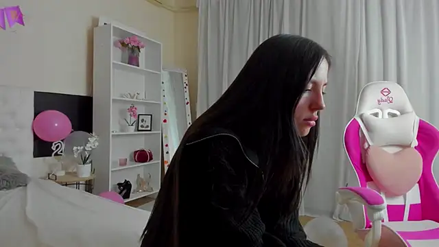 AdrianaCult 即時 XXX 聊天