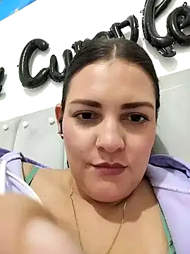 Mia_Hampton 即時 XXX 聊天