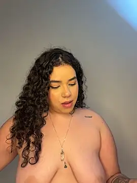 krisstenSantos 即時 XXX 聊天