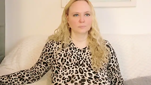 Sarah4you: онлайн-секс-чат