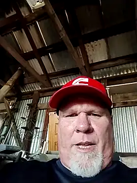 Reddog833 Show Webcam