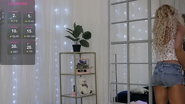 XXX chat uživo modela SarahRaynex