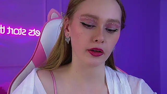 AgataFoxleyn Live XXX chat