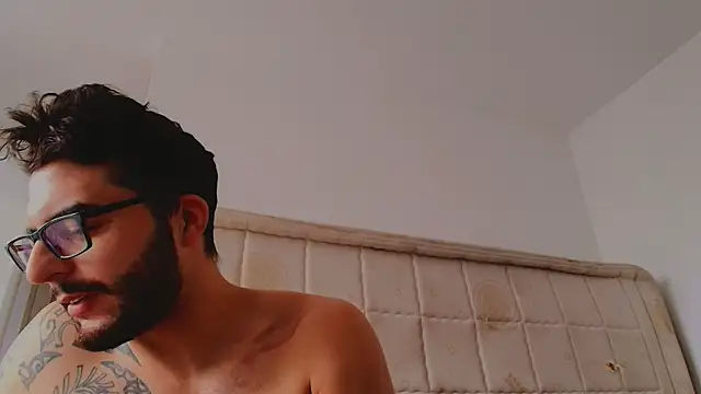 thomas_gun – Live XXX-chat