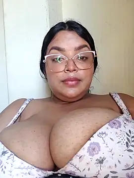 Albanis1 即時 XXX 聊天