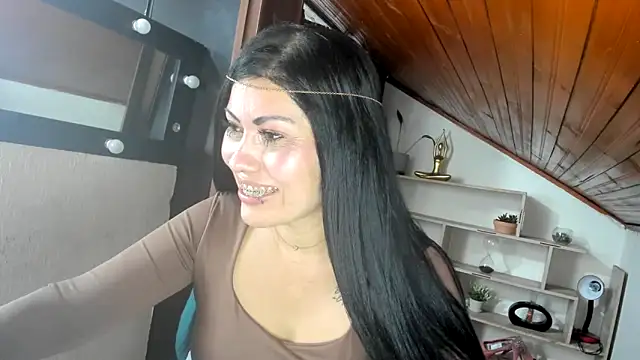 Tania_mature: απευθείας συνομιλία ΧΧΧ