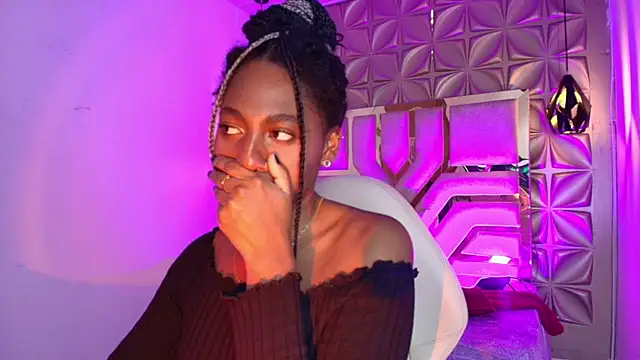 Queen_perla_ Adlı Modelin Canlı XXX Sohbeti