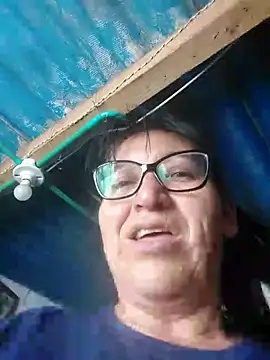 clarita_01 Adlı Modelin Canlı XXX Sohbeti