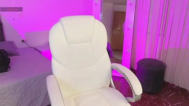 Czat XXX na żywo – _sharlotte777