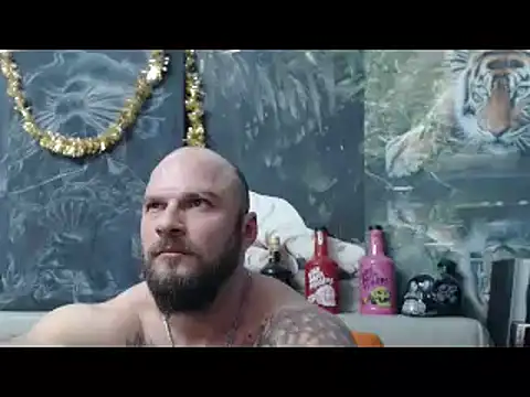 viking_30 élő XXX-chatje