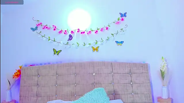 Chat XXX en directo de Catherine_summer1