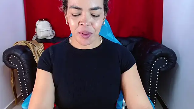 Czat XXX na żywo – Abril_Beltran_