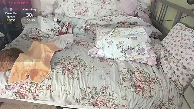 Webkamerová show BustyDonnaSexyy