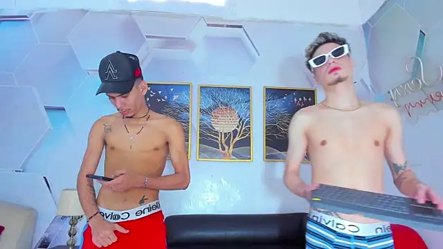 Alex_jeins_at – Live XXX-chat