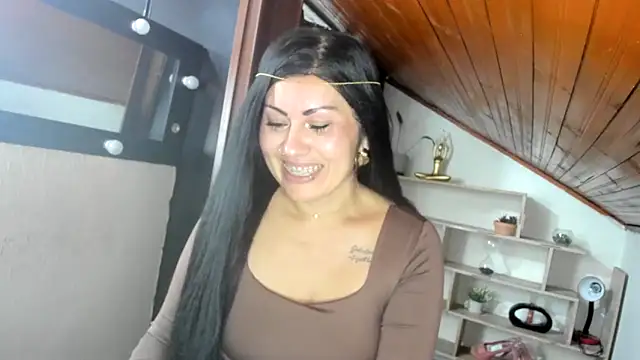 Tania_mature Chat XXX live