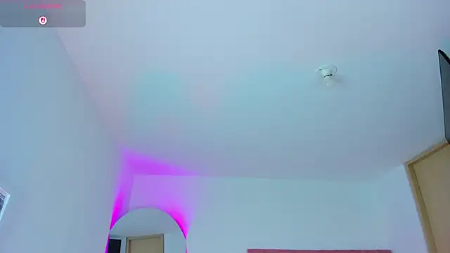 Chat +18 de Janettcruz ao vivo