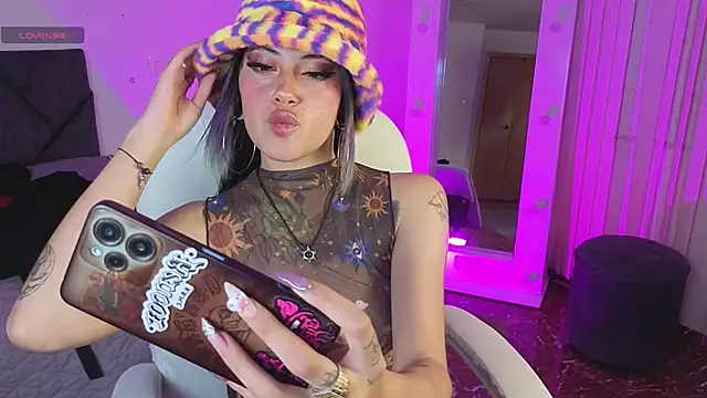 _sharlotte777 live XXX chat