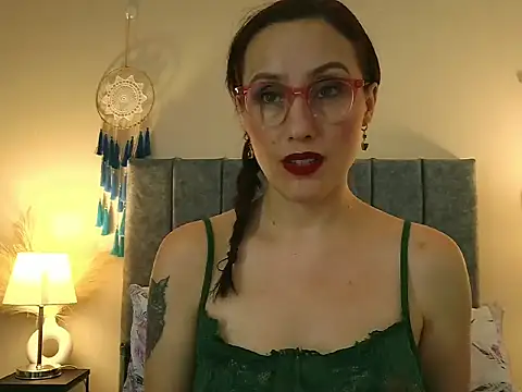 IberianMoonMK Live XXX-Chat