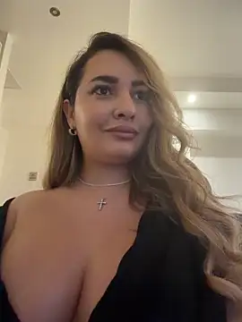 Chat XXX en directo de YaaraCollins