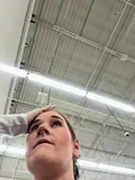 lolabunny9: απευθείας συνομιλία ΧΧΧ