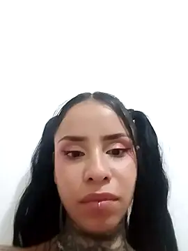 cristal__ksのライブXXXチャット