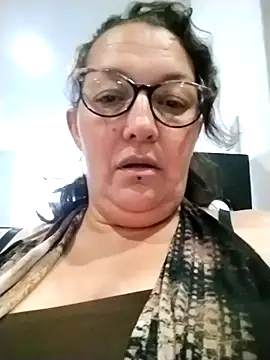 _Saraqueen Live XXX Chat