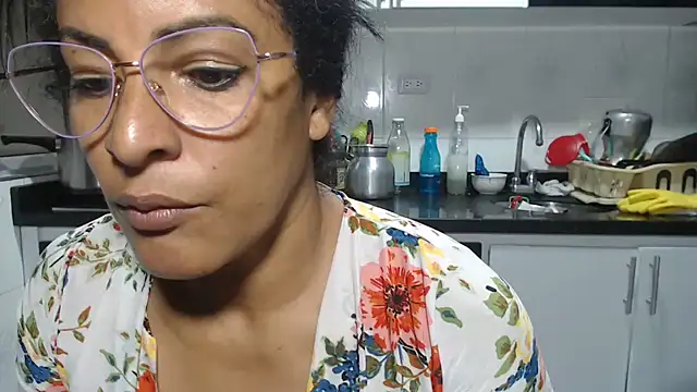 دردشة kateleyagrey الجنسية المباشرة