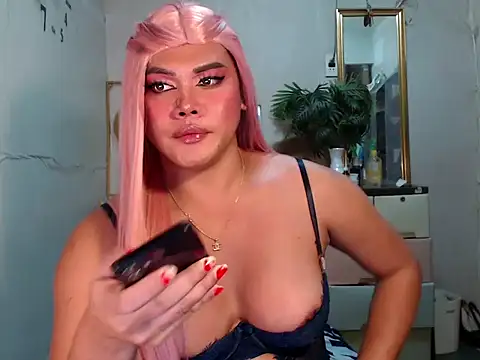 GORGEOUS_CARMEE Webcam-Show