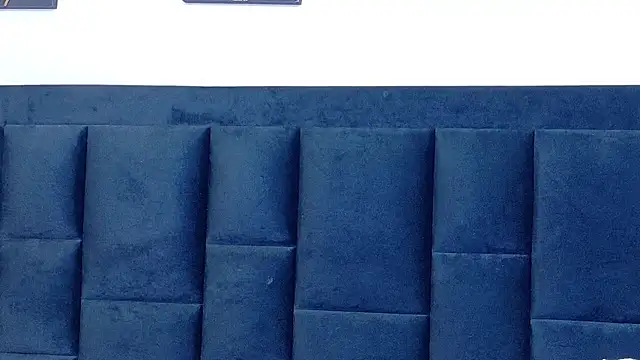 Živý XXX chat EbonyCoWorker