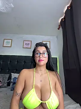 XXX chat uživo modela lovely_violet13