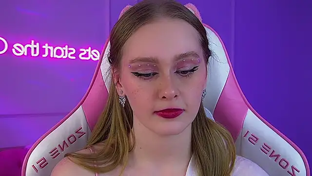 AgataFoxleyのライブXXXチャット