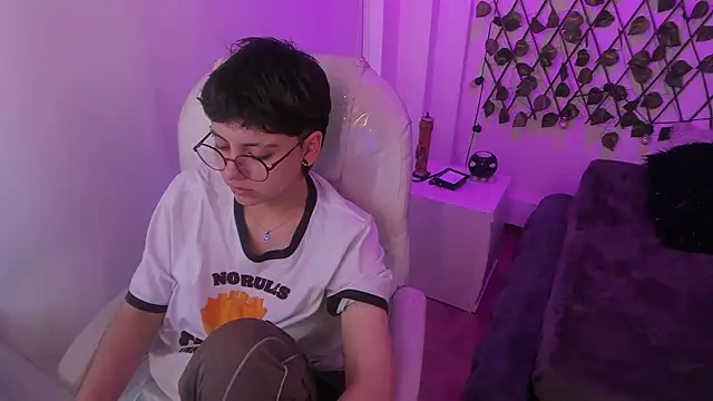 Chatroom XXX en direct de Nathaly_ds