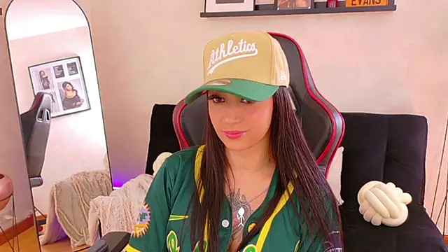 EmmyEvans1 Live XXX-chat