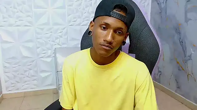 XXX chat uživo modela ManSant