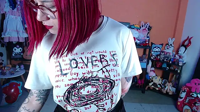 MissMiia2's Live XXX Chat