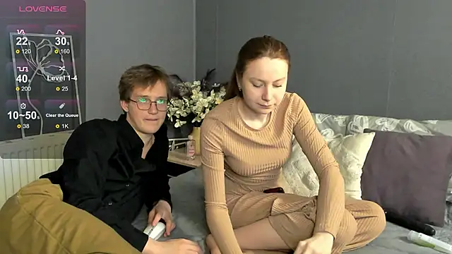 Živý XXX chat Lola_Raivis_