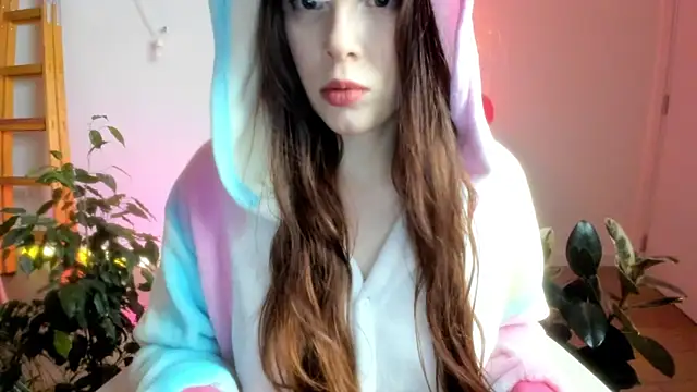 Show modela stacyluxxe na web-kameri