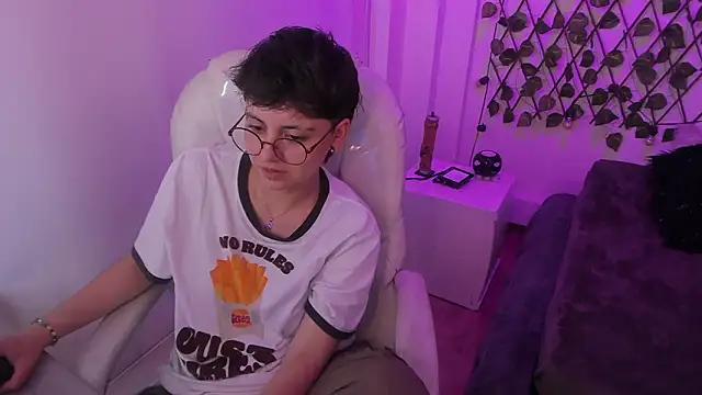 Chat +18 de Nathaly_ds ao vivo