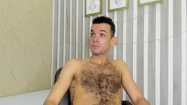 EthanGrey Chat XXX in diretta