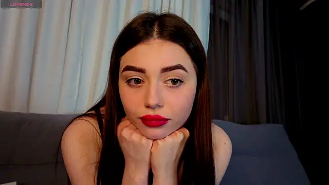 دردشة Lolly_Lipsy الجنسية المباشرة