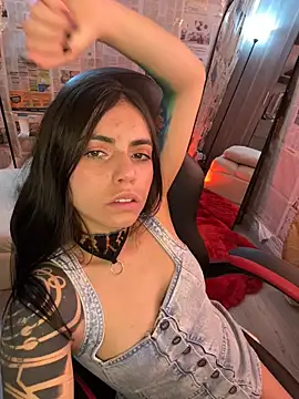 i_am_nina_ Chat XXX in diretta