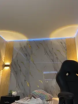 Kariina__69: онлайн-секс-чат