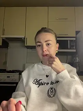 MartaLuna_ Adlı Modelin Canlı XXX Sohbeti