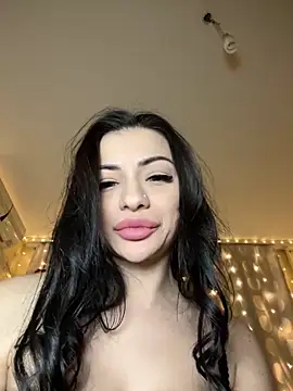 Layana_Ro Adlı Modelin Canlı XXX Sohbeti